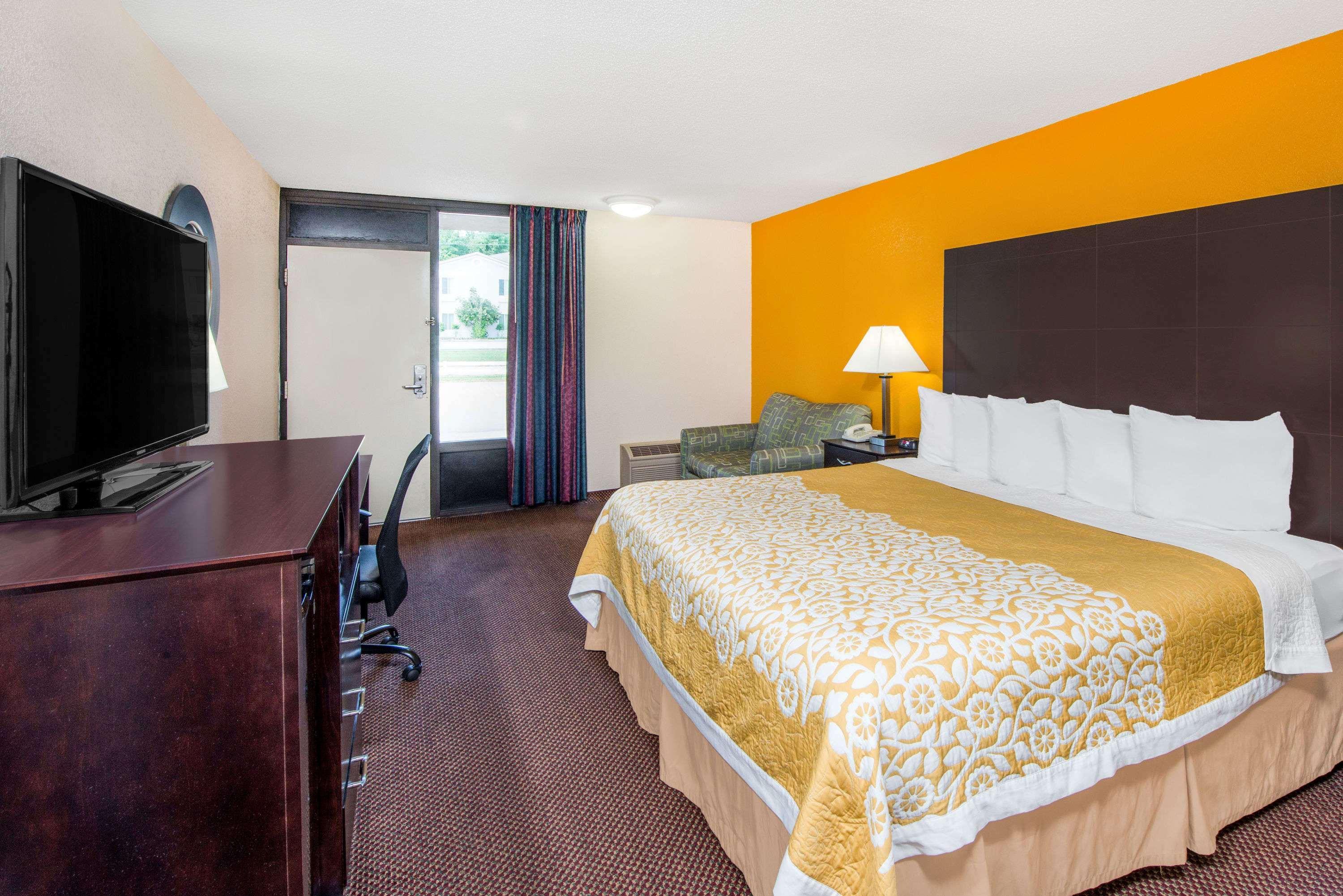 Days Inn By Wyndham Calvert City - Paducah East Extérieur photo